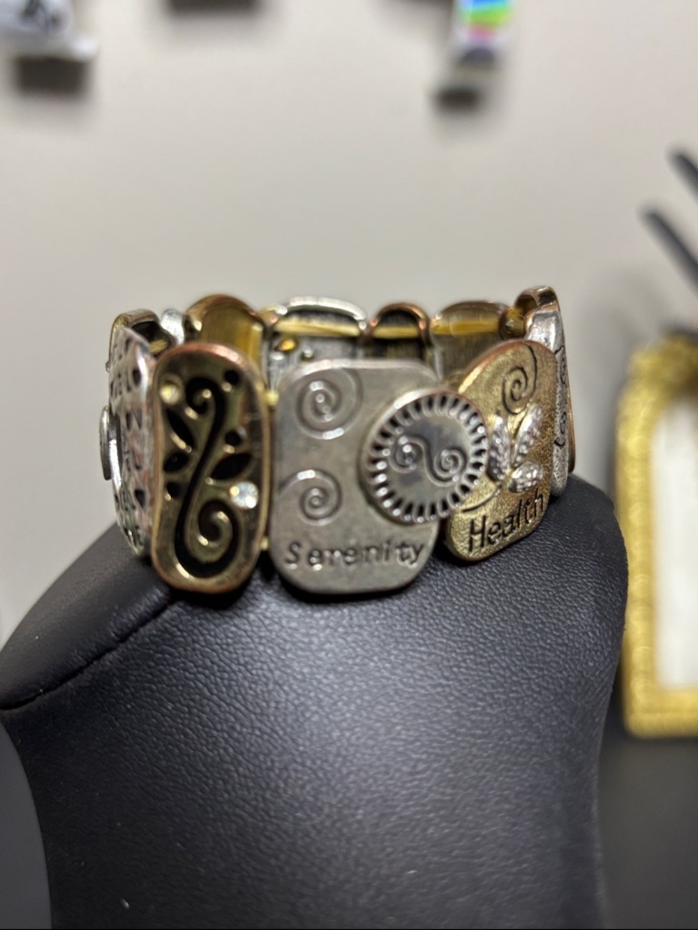 Family Serenity Memories Heart Floral Stretch Bracelet View 2